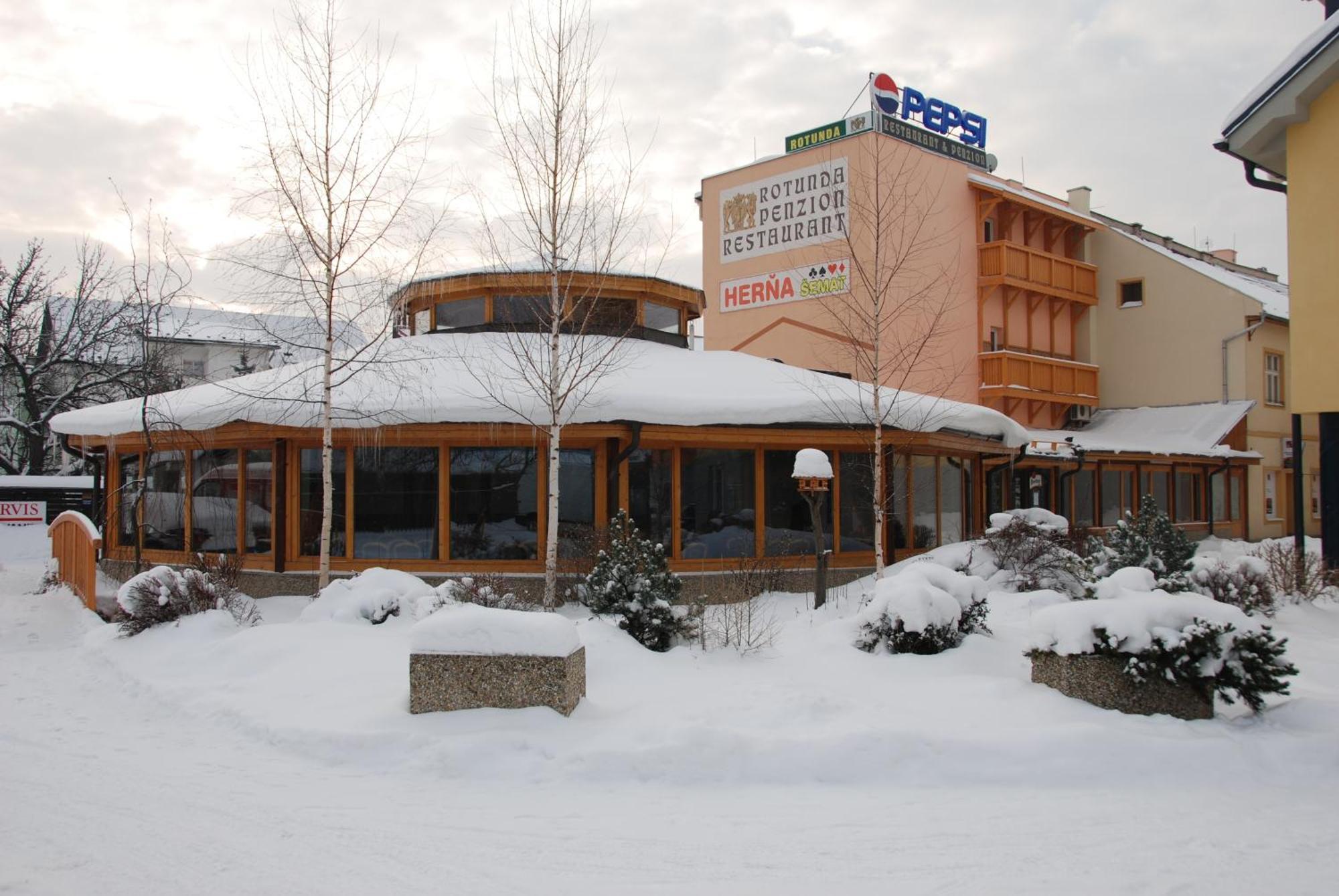 Hotel Penzion Rotunda Liptovský Mikuláš Exterior foto