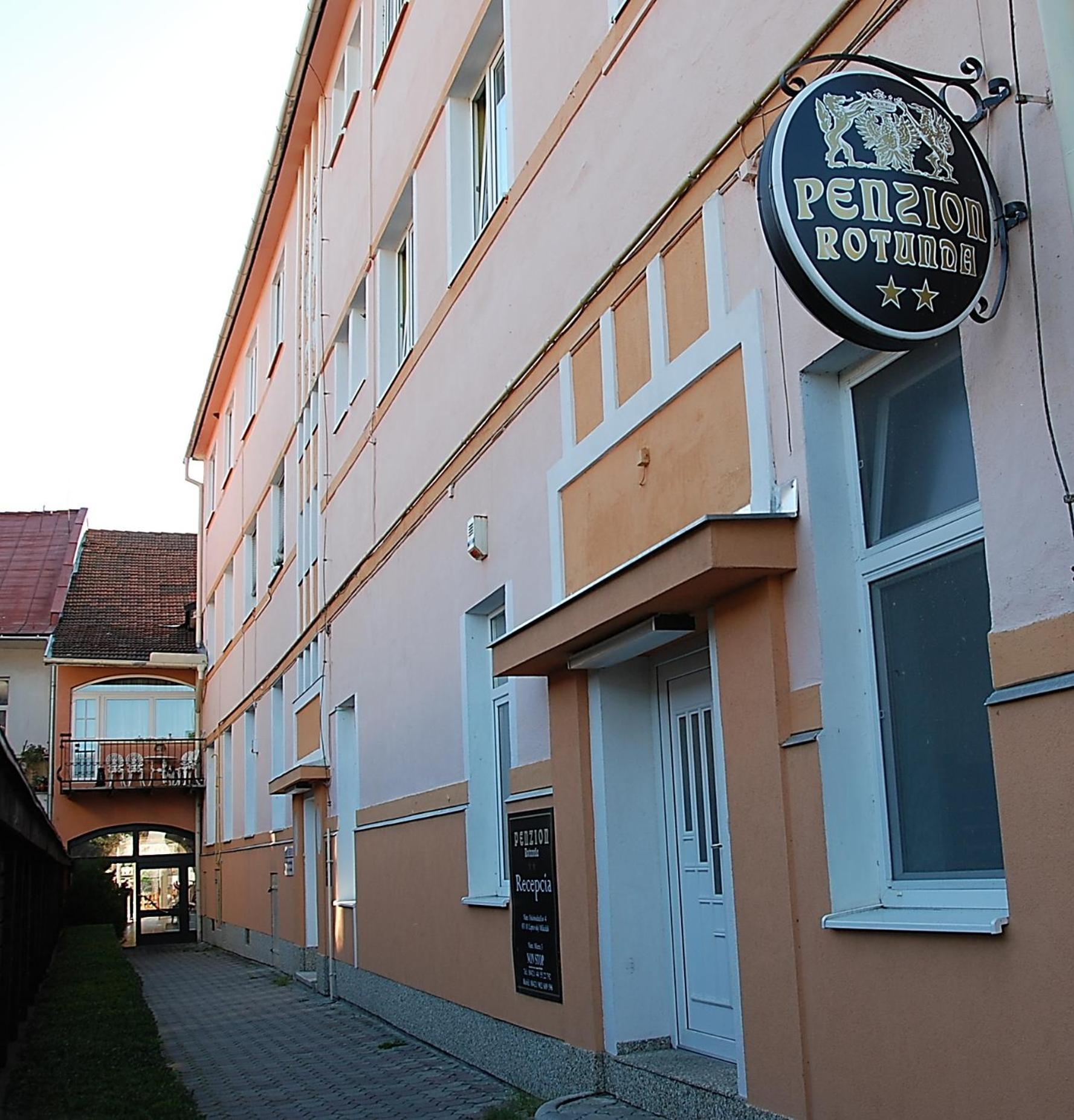 Hotel Penzion Rotunda Liptovský Mikuláš Exterior foto