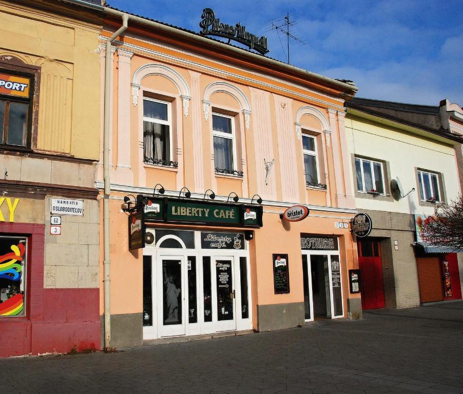 Hotel Penzion Rotunda Liptovský Mikuláš Exterior foto